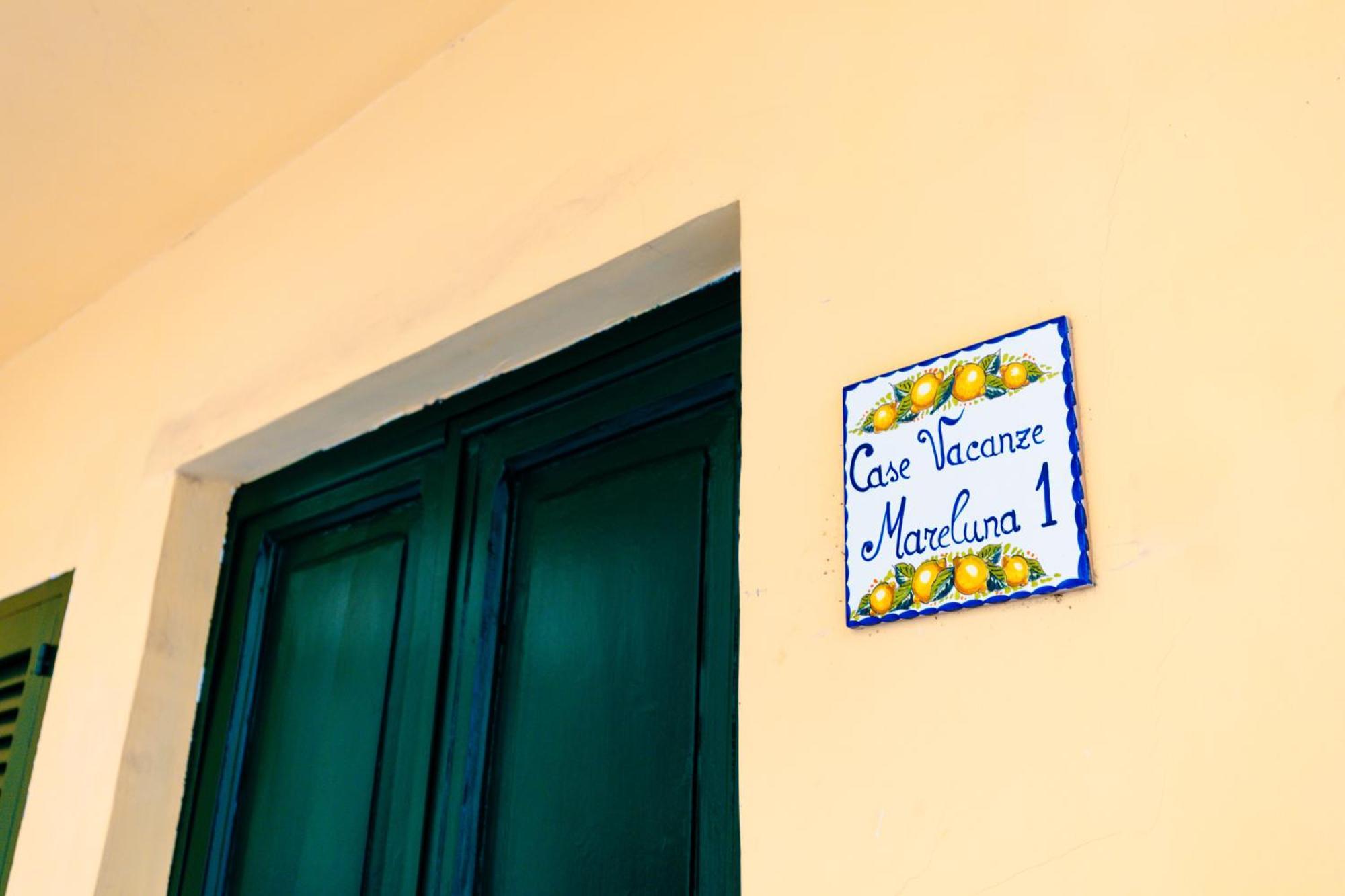 Mare Luna - Appartamento Nel Centro Storico Di Salerno Dış mekan fotoğraf